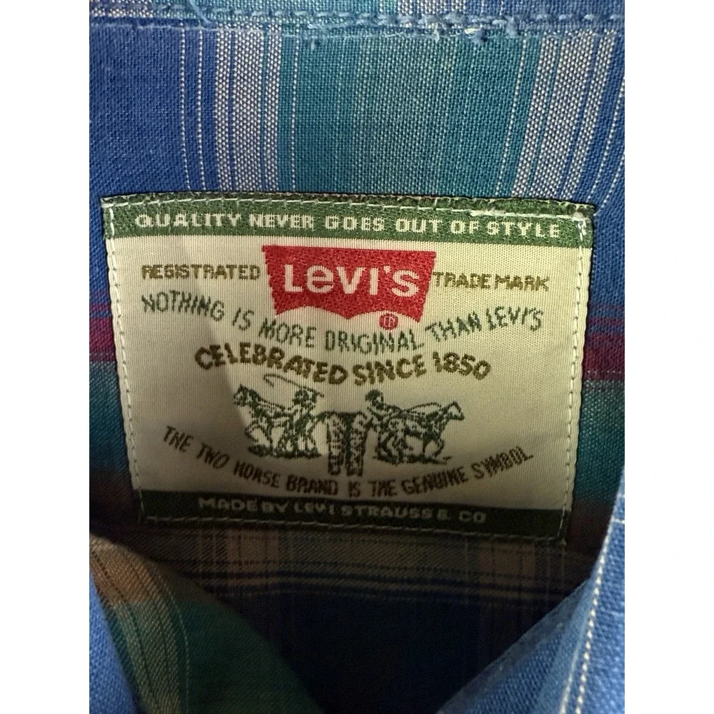 Levis levi two